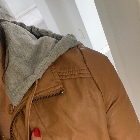 Leather jacket - Picture 4 of 5